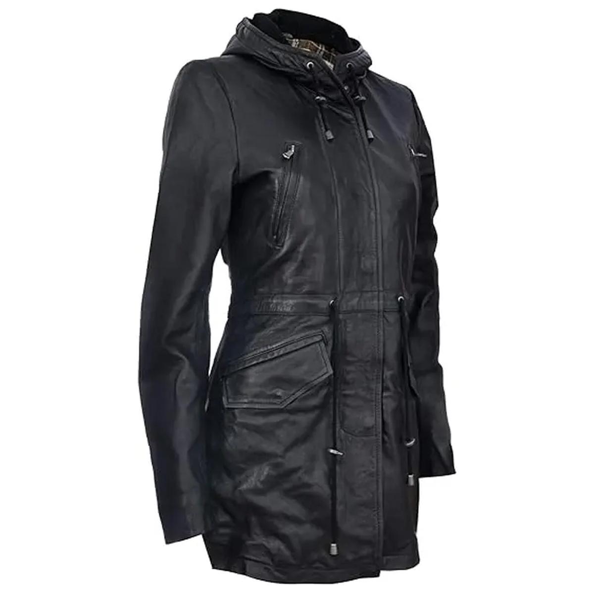 Parka nero con cappuccio staccabile