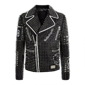 Giacca da motociclista in pelle nera con borchie decorate